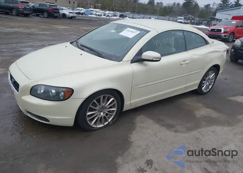 2009 Volvo C70 T5 z USA, uszkodzony, nr VIN YV1MC67299J072741